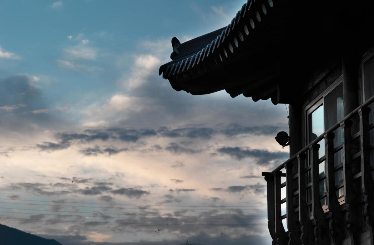 Jeonju Wangyijimil Hanok Hotel Zewnętrze zdjęcie